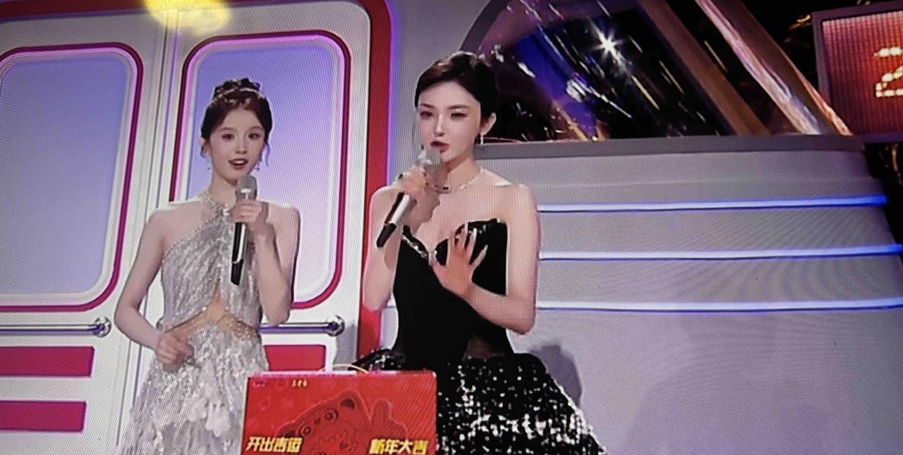 湖南卫视现在的综艺女主持实在是越来越让人看不懂了，以前谢娜虽然被吐槽主持功底不行