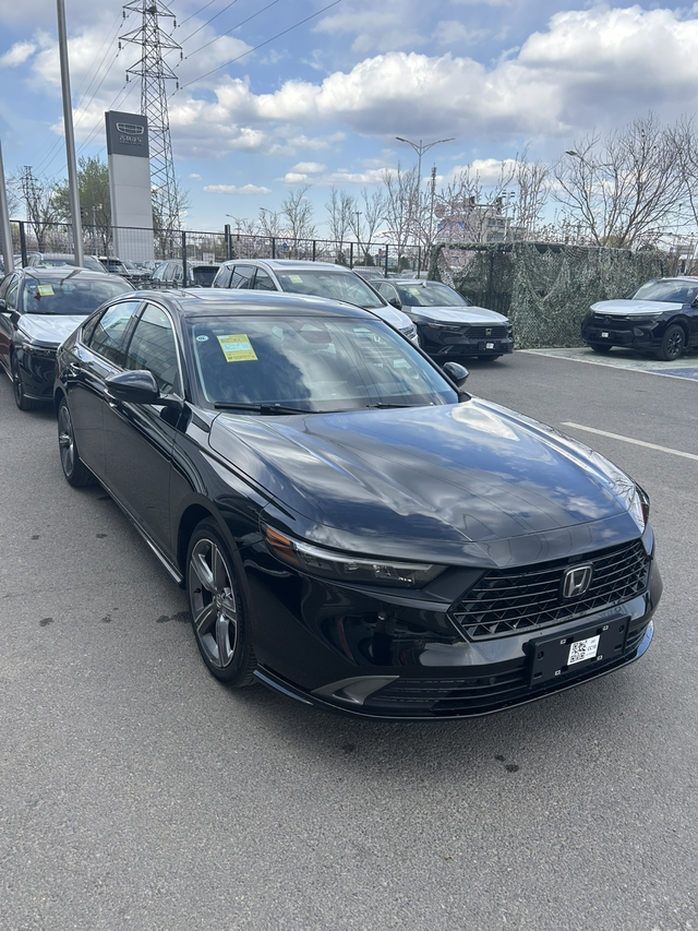 雅阁尊贵16.4落地
所有下来包括违约金，利息等等各种费用落地16.4，北京这边