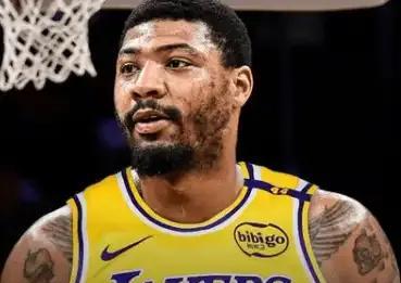 斯马特与奇才买断，与湖人签下2年1100万美元合同。
—— 上赛季场均可以得到9