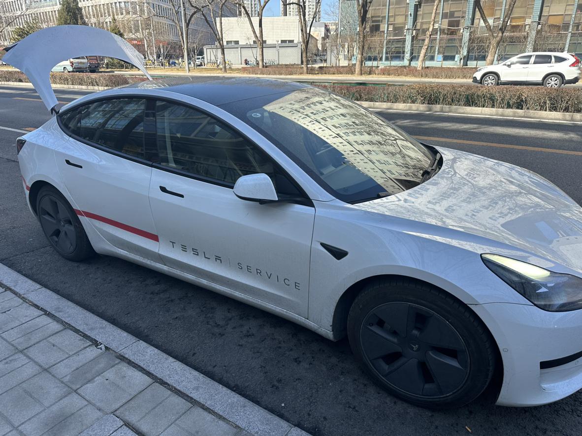 开了七年的Model S出故障了