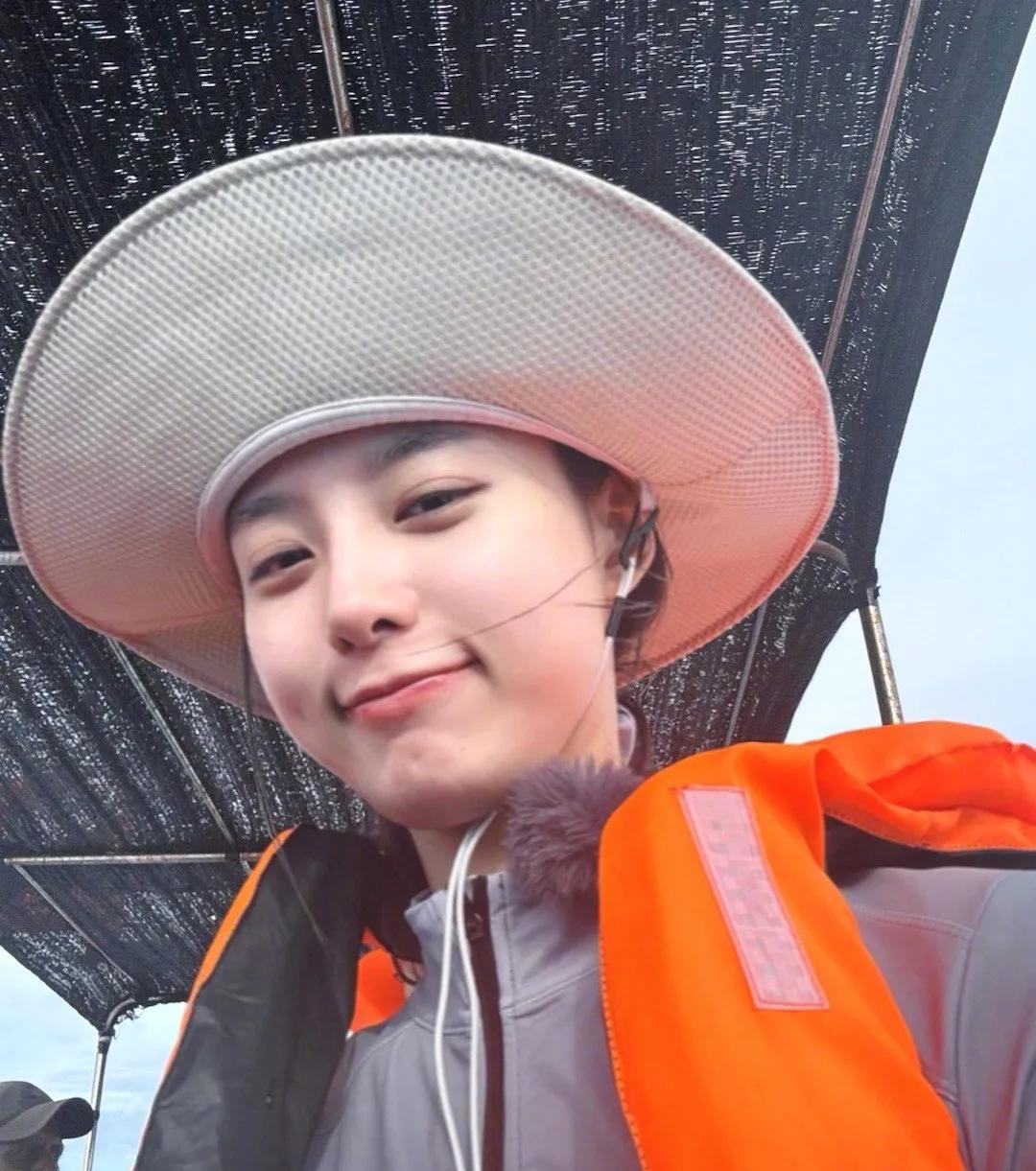 被黄子韬的幸福日常甜到！坦言“去哪都有老婆兄弟陪着真好”
