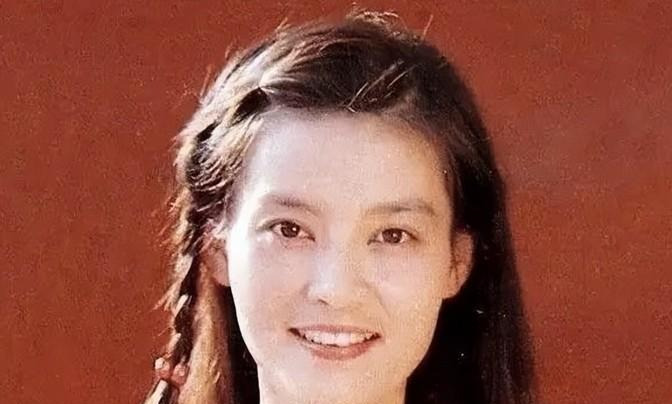 潘虹插足杨延晋婚姻











潘虹和杨延晋的婚外情，简直是娱乐圈的原