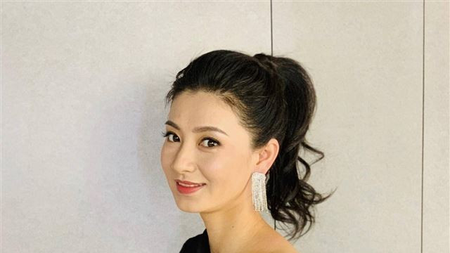 演员斓曦：戏火人不红！从不炒作绯闻，看看老公是谁就明白了