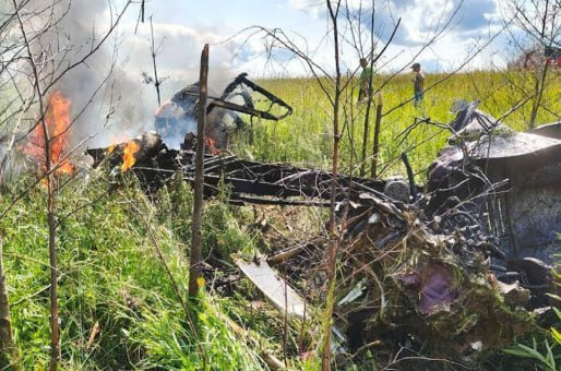 标题： 莫斯科飞机掉下来了 摔死了四个人











啥？飞机掉下来了