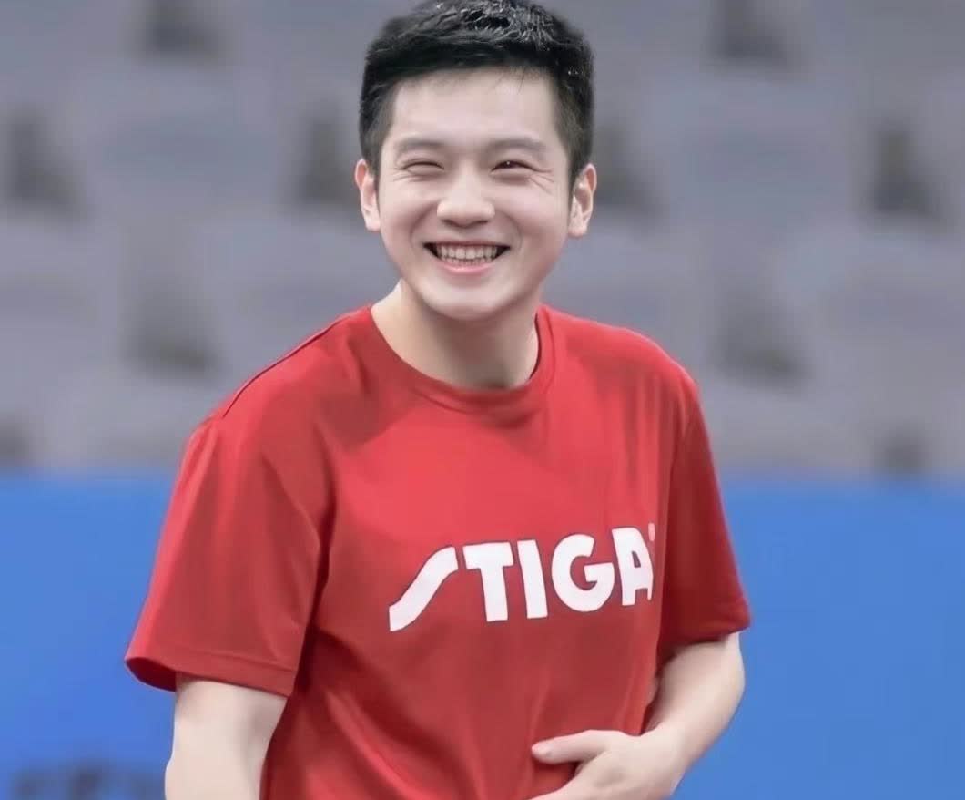 樊振东最近估计要回国了！
不是因为他要回国家队了，
也不是因为他在德甲打的不