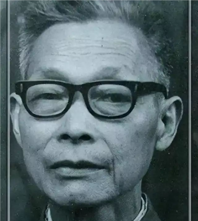 国民党少将错过最后一班飞机，被迫留在大陆，因祸得福活到102岁