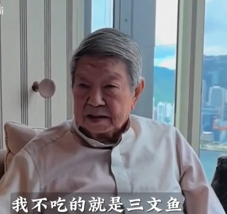 “才子”蔡澜说：“三文鱼刺身？我是能不吃就不吃的！