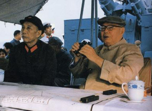王震请求解决四人帮，叶剑英做了一个手势，王震恍然大悟