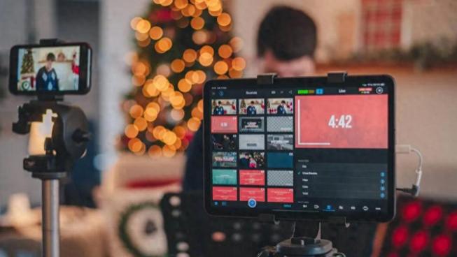 “人生如戏，全靠演技，但别忘了和解才是大戏落幕的关键”