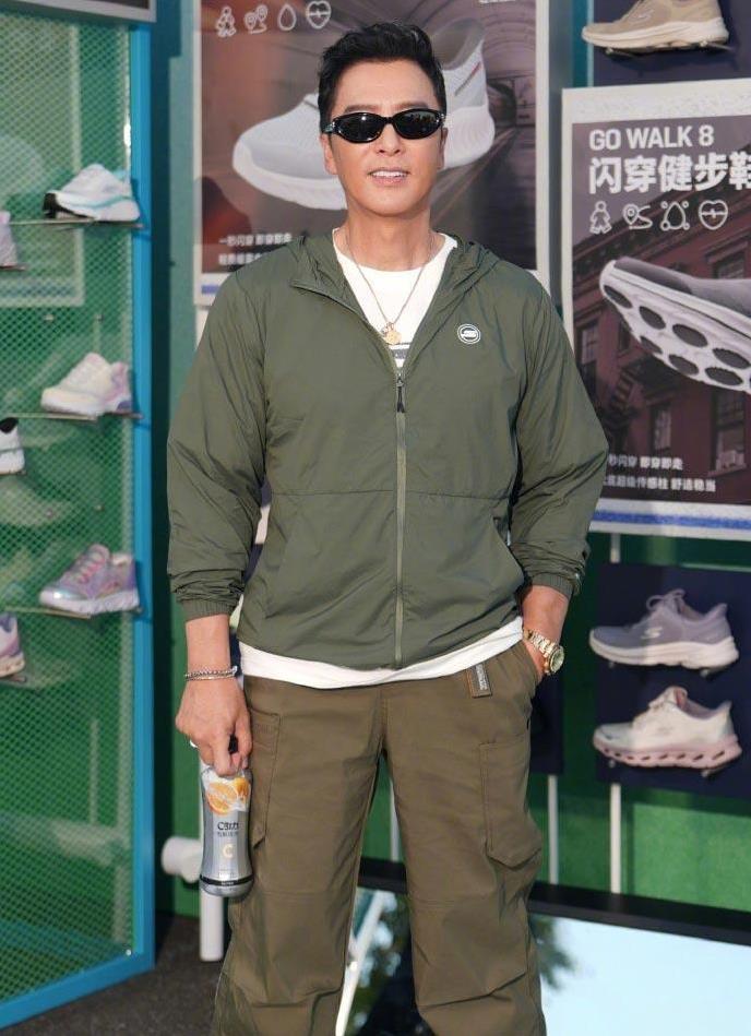 【甄子丹：将用43年的拍片经验和功力 去拍新电影！从头打到尾！】近日，功夫明星甄