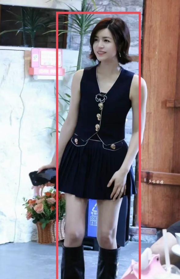 突然就
不理解陈晓了
陈妍希线下竟然
长这样！
陈妍希线下生图真的是太美了！
