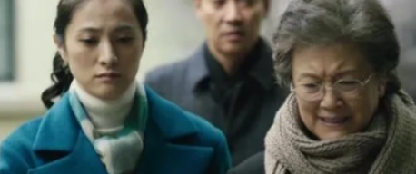 在《人世间》中，当女婿周秉义犯下男人都会犯的错误时，郝冬梅妈妈只用了短短四句话敲
