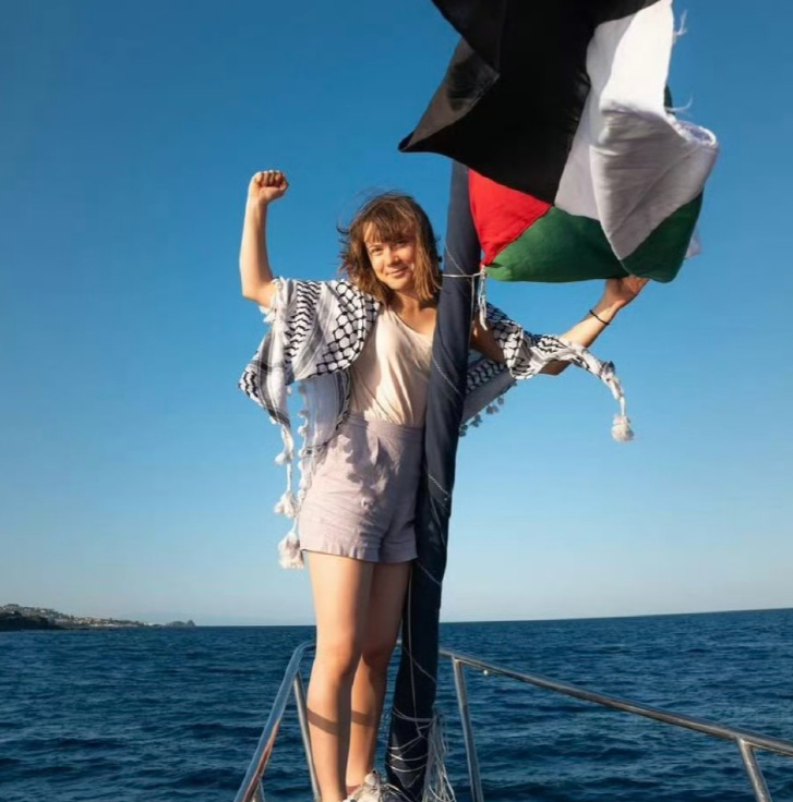 闹大了！瑞典环保少女通贝里与12名志愿者乘船准备前往加沙，希望以此“突破”以色列
