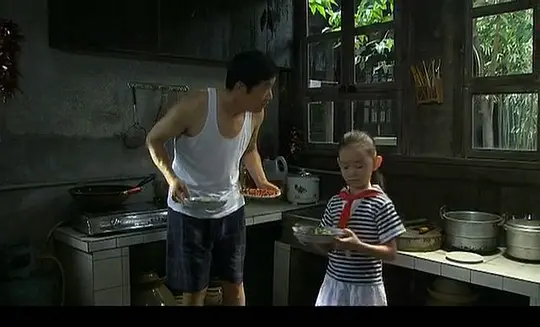    《大生活》是一部关于成都的电视剧。又见宋思明那张囧脸。剧里有地道的成都景色