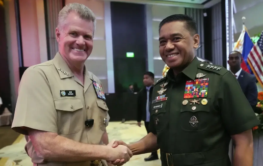 【菲律宾突发】一架 FA-50 战斗机在夜间行动中从雷达上消失
马尼拉时间202