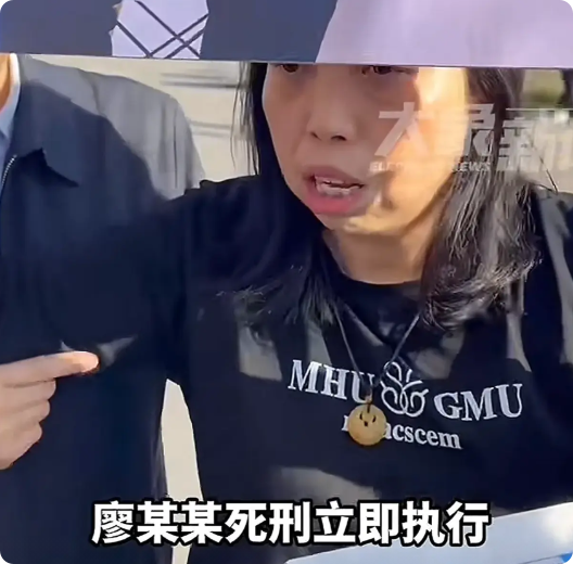 现在压力给到了景德镇人民法院！全国人民都在等着看结果！肇事者父亲说：“咱摸着良心