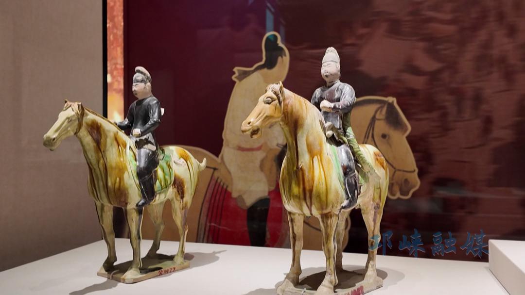 “两京彩璃照风华——唐三彩中的盛世长歌”主题特展在邛窑启幕