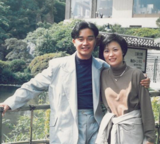 2003年，张国荣在跳楼前，给向太打电话，说：“我没有得抑郁症，我也没有遇邪”当