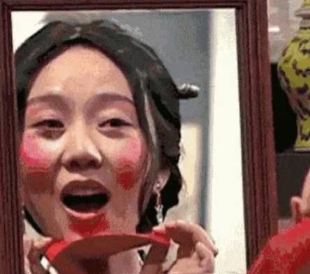 2004年，尚敬导演挑中闫妮出演《武林外传》，闫妮高兴不已，可尚敬的额外要求让闫