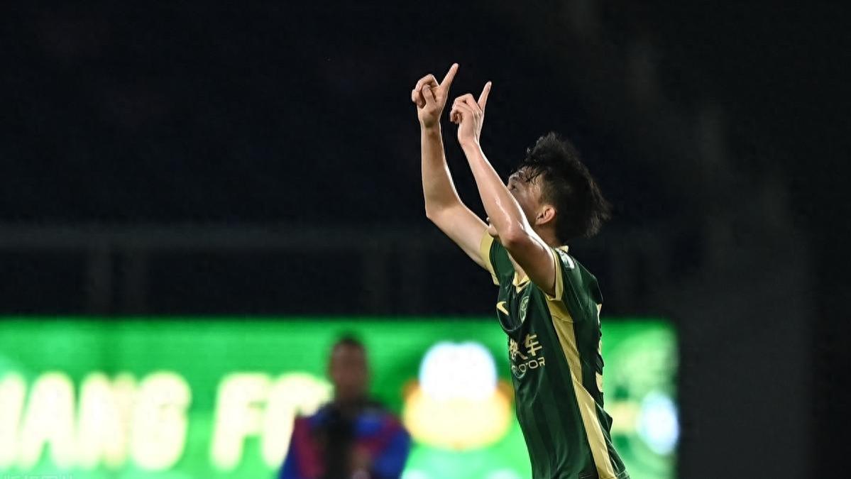 中超第九轮神剧情！三镇惊天逆转绝杀！海牛深陷泥潭，浙江逆袭上位！申花领跑争冠格局巨变