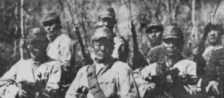 1944年8月，鲁中八路军100 多把刺刀和日军短兵相接，只一个回合，十几名日军