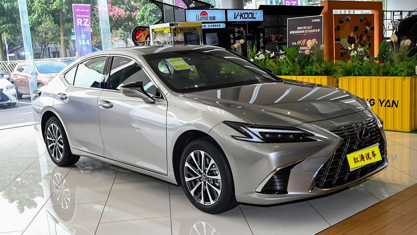雷克萨斯ES 200特别版上市，新增哑光漆面保护膜，售价31.27万元