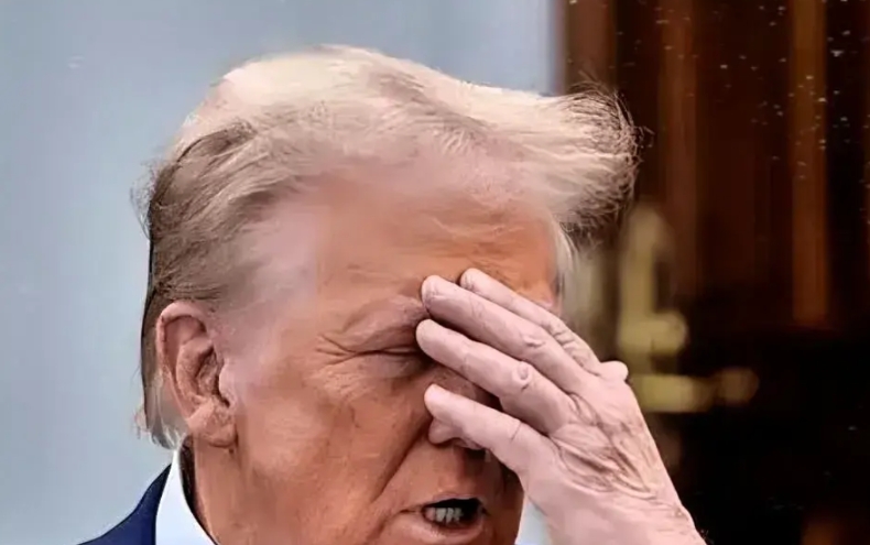 特朗普后悔了！
特朗普的关税通知函已经发给了20多个国家。本来以为，把时间设定在