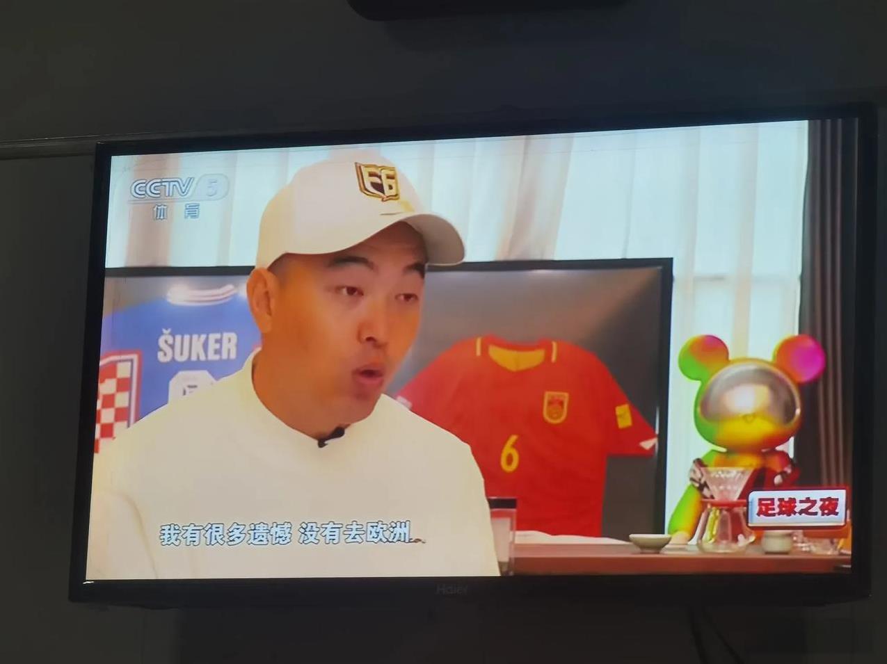 宁可转播足球之夜，也不管CBA联赛。搞不懂央视是怎么想的。对男篮歧视，还是要给咪