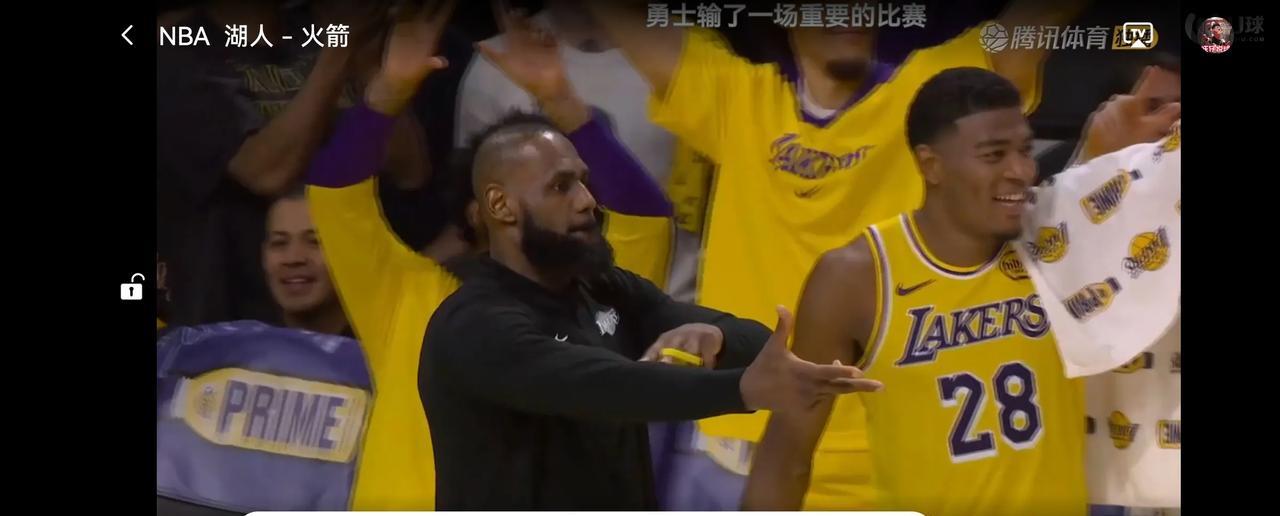 太欺负人了！湖人队大比分战胜火箭队，詹姆斯父子轮流狂虐对手
湖人队全主力对阵火箭