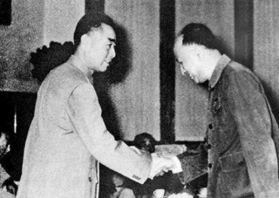 1955年，钱学森回国的心情起伏不定，因为回国前一封神秘电报悄然而至：