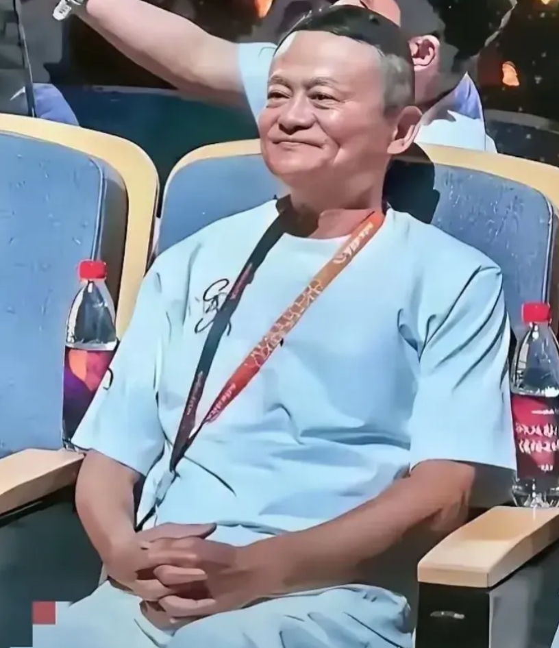 马云发福了，有点胖起来了，红光满面网友评论：有钱人都是这样的