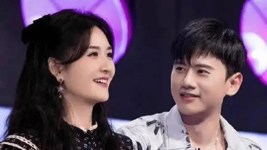 💔《张杰谢娜婚姻状态再被热议：娱乐圈的爱情，真的能长久吗？》