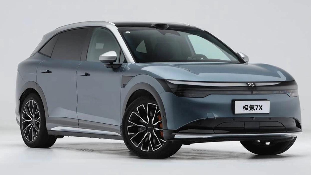 2025款极氪7X一款纯电动中型SUV，定位中高端市场，到底怎么样？