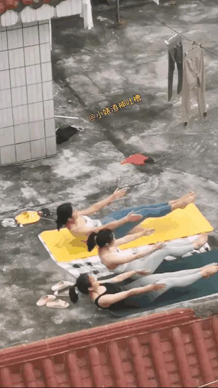 给你仨送山区天天上山干活喝点苞米糊糊几天就瘦了。