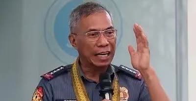 逮捕杜特尔特有功获擢升的菲律宾警察总长托雷被小马科斯解除职务！
菲律宾总统小马