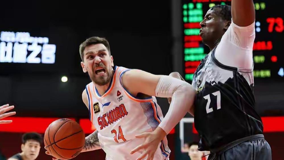 深圳四外援就位，想要重返季后赛，能否成功？