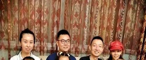 许敏说，姚策是在上幼儿园前，查出有病。

当时两边老人，把责任全推自己身上，