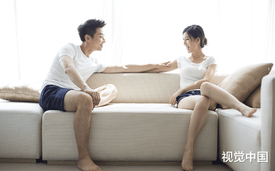 丁克夫妻遇离婚危机闹的满城风雨，本以为是丈夫与弟子有染，未曾想却是另有其事