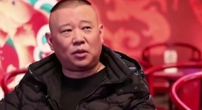 郭德纲直播间豪礼不断，网友惊叹贫富差距

昨晚郭德纲直播间开场火爆，10分钟内1