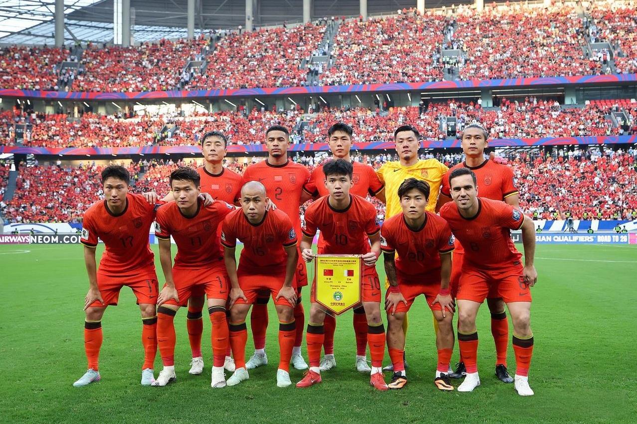 2004年亚洲杯日本凭借手球3：1幸运的战胜中国队
2024年世预赛两回合日本队