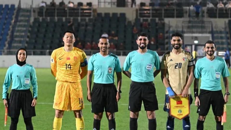 国足3-1科威特：李磊、拜合拉木进球，5天后迎战沙特