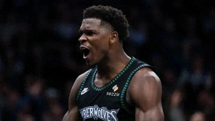 森林狼103-100胜雄鹿，爱德华兹24+4+6，戈贝尔11+18+3