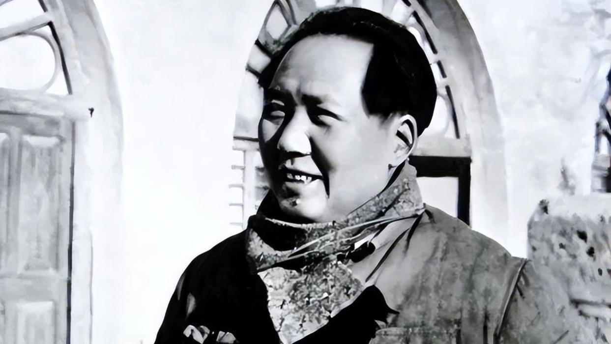 毛主席打仗有多精细？连山上有条小路都知道，聂荣臻派人寻找，果如主席所言！