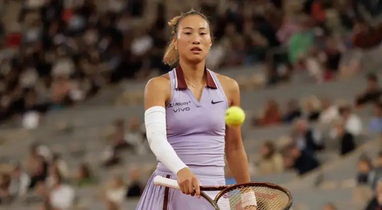 李娜都没拿到的奖，凭什么给了郑钦文？
很多人只看到了战绩，却没看懂人心。
这一幕