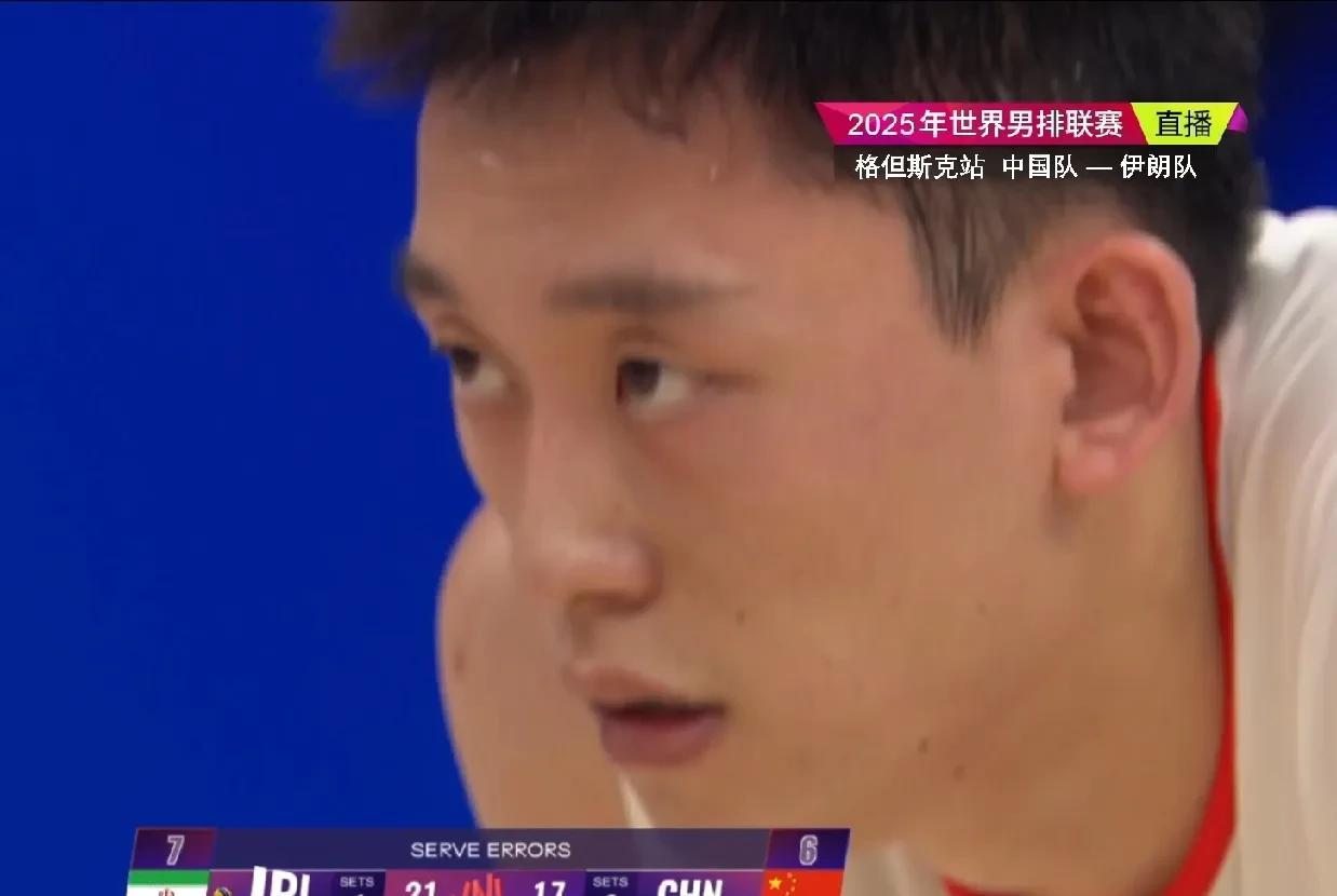 【男排第二局：从8-5领先到21-25落败】
第二局中国男排开局不错，以5-2、