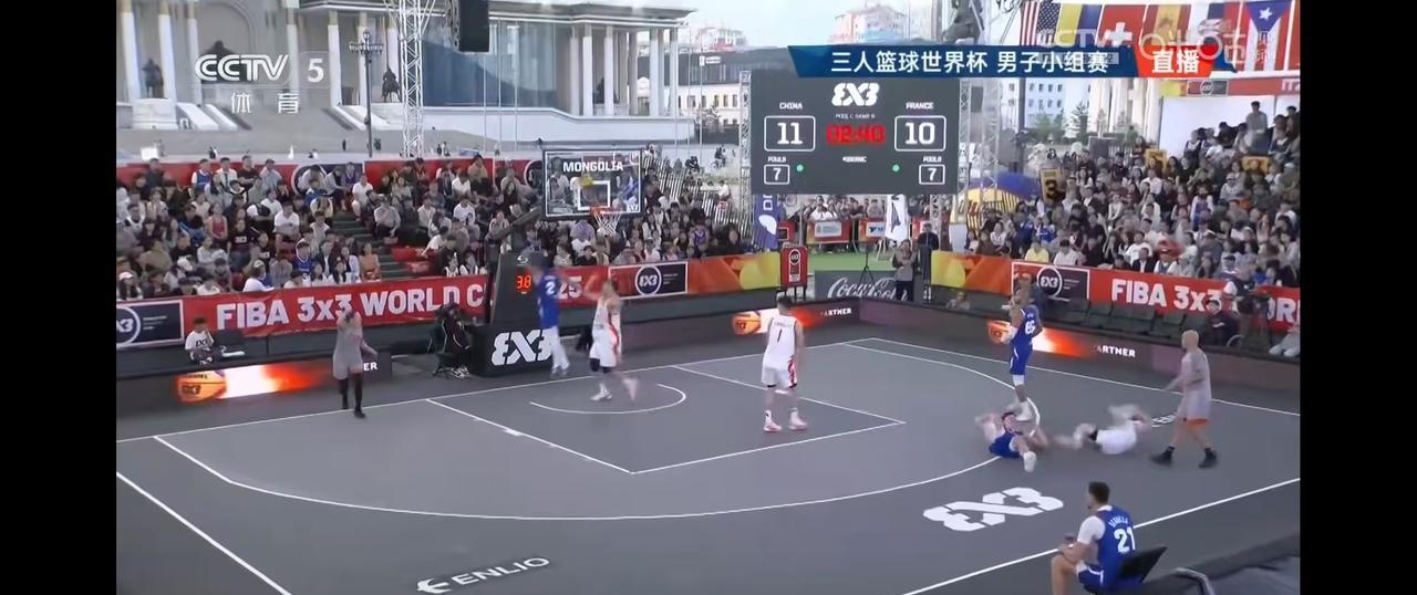 哈哈啊，一场令人窒息的三人篮球赛，中国男篮笑到了最后！
2025世界杯小组赛，中