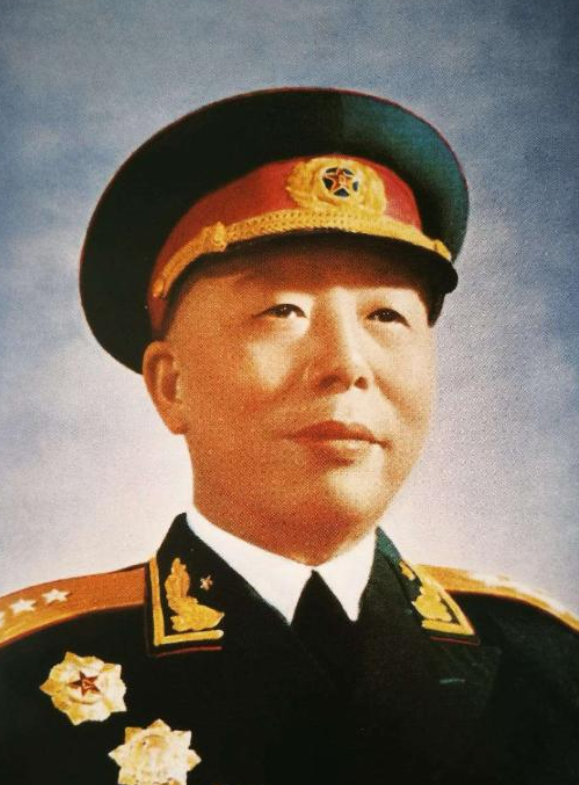 “1950年，宋时轮在上海一家饭店用餐，可就在点菜的时候，他突然从服务员口中得知