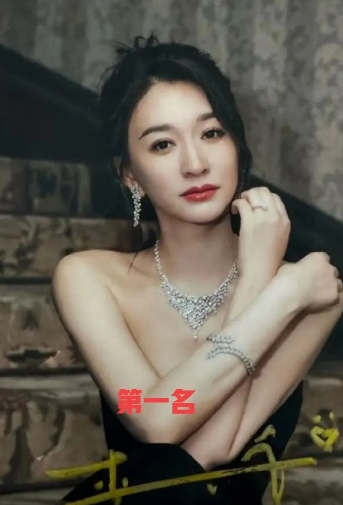 李沁颜值碾压李小璐？“李家五美”排行引热议，第四名是她，榜首公认神颜！