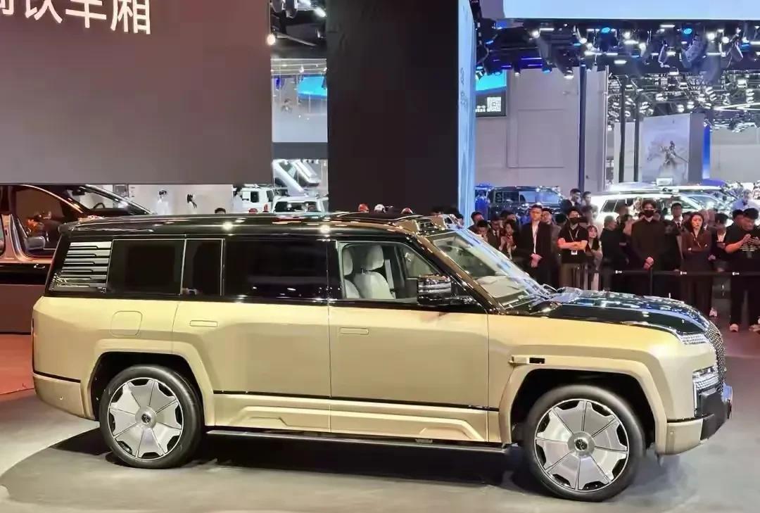 中东土豪的350万，买的是面子还是智商税？
迪拜商人花350万买仰望U8L的消息