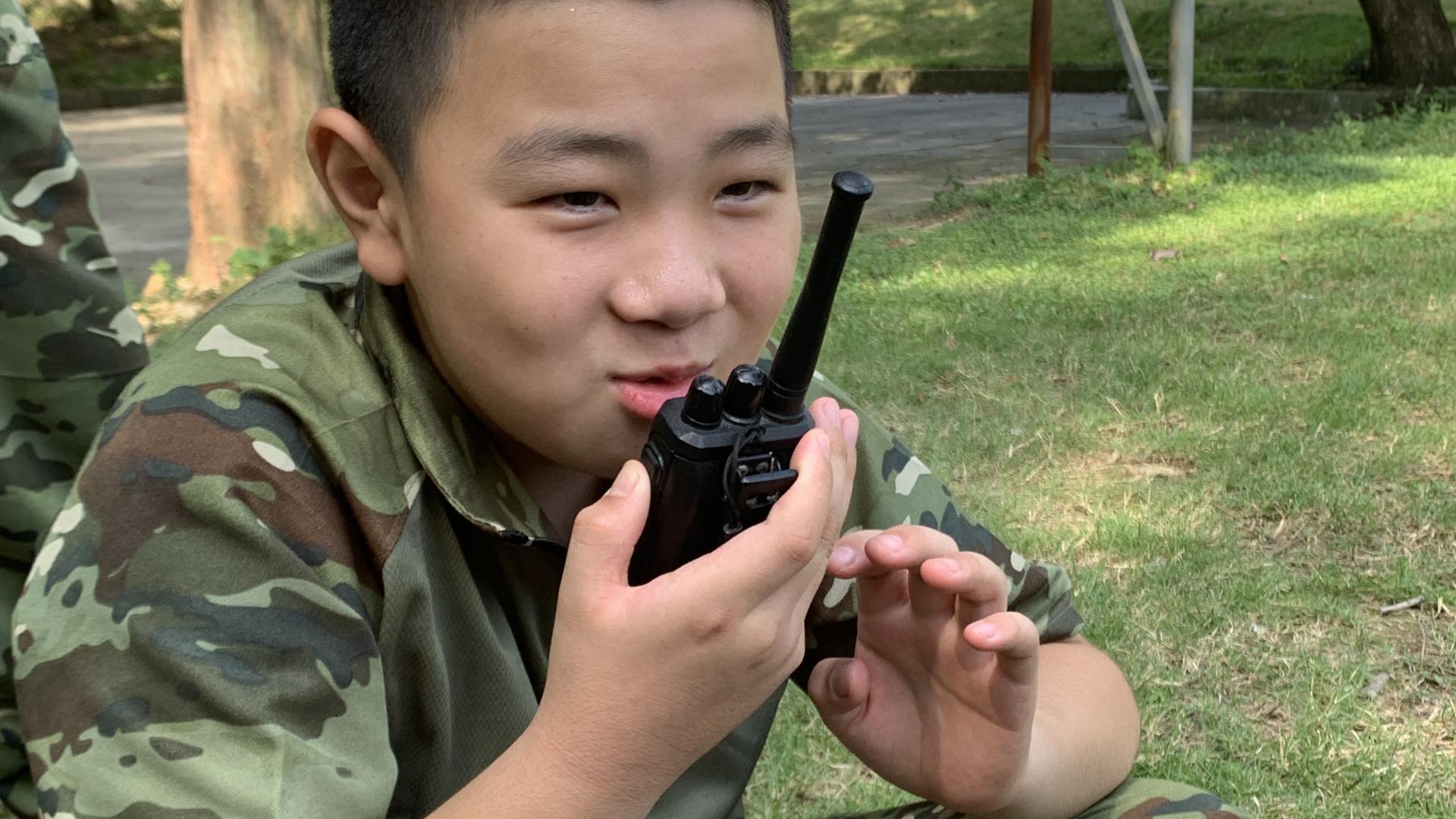 荣耀特训营实录：00后在野外解锁生存技能